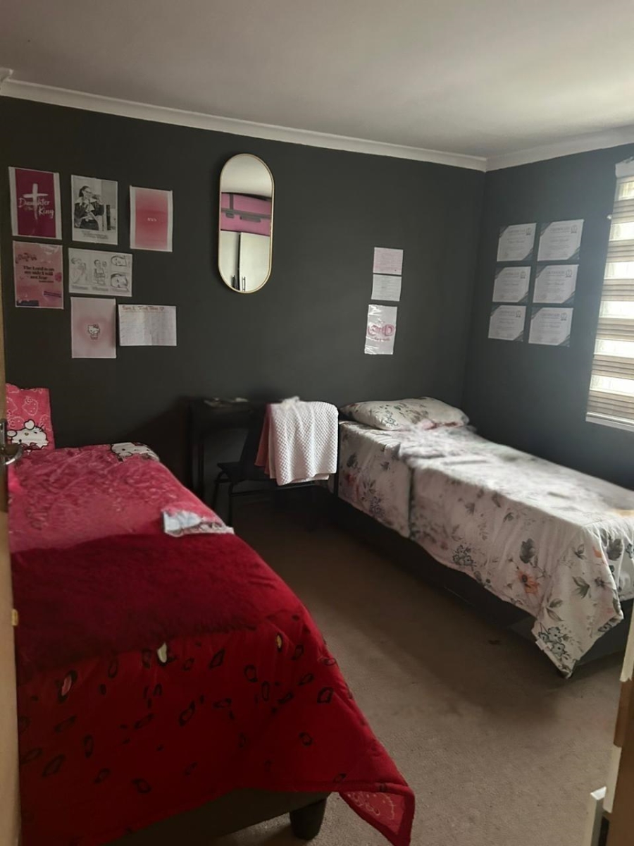 4 Bedroom Property for Sale in Rustdal Western Cape